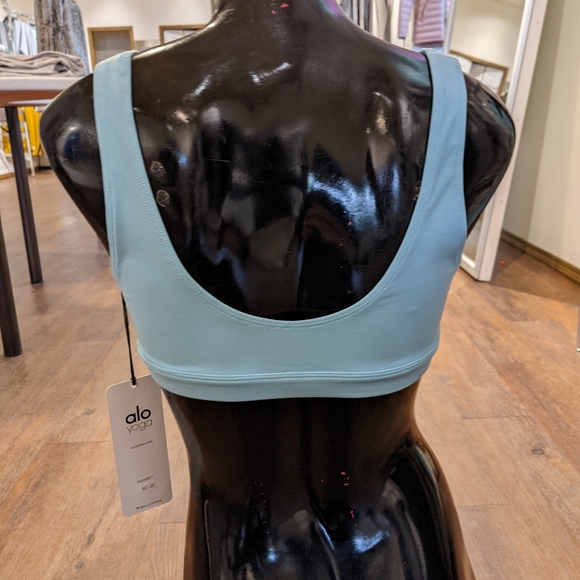 Alo Yoga Logo Bra Top in Quartz BNWT - Picture 2 of 2